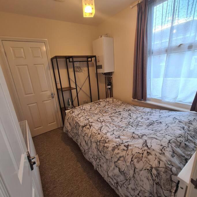 Groundfloor One Bedroom Apartment Ryde  Luaran gambar